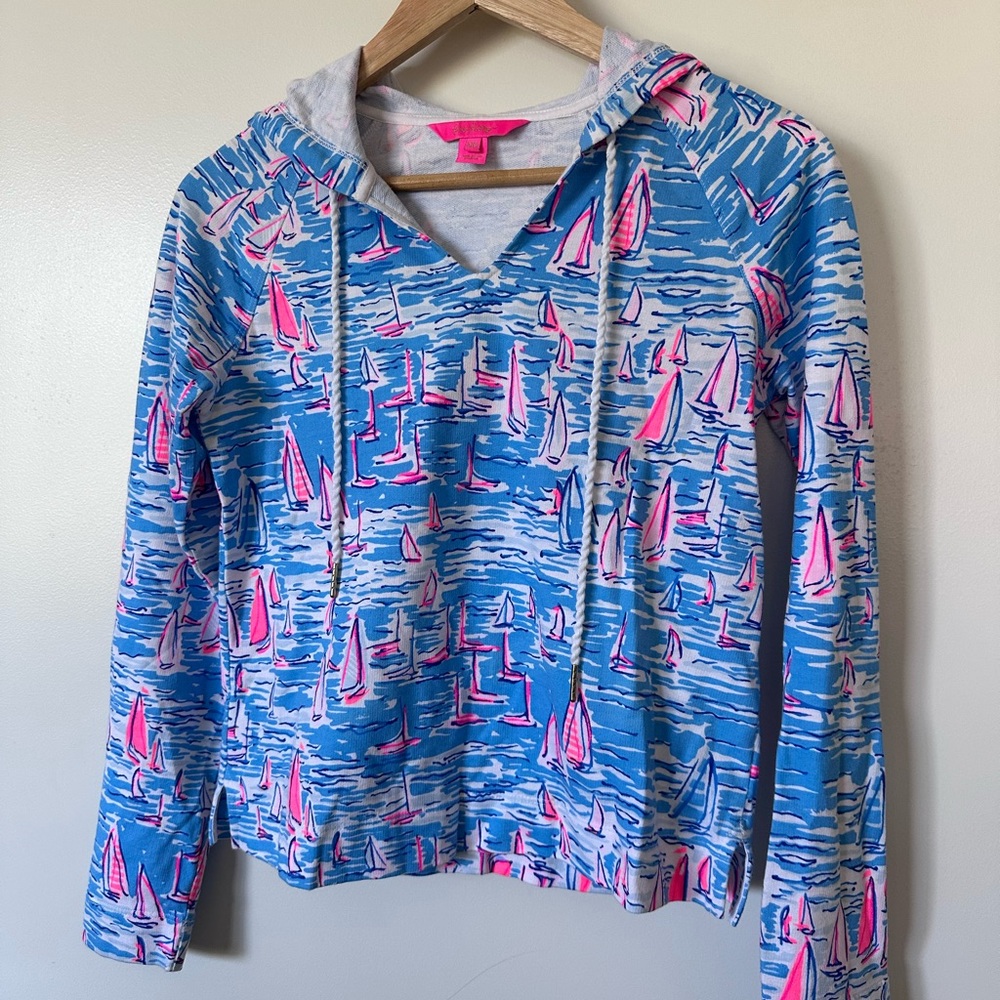 Lilly Pulitzer sailboat sweatshirt XXS